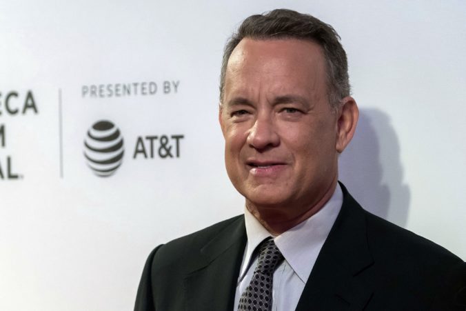 tom hanks 676x451