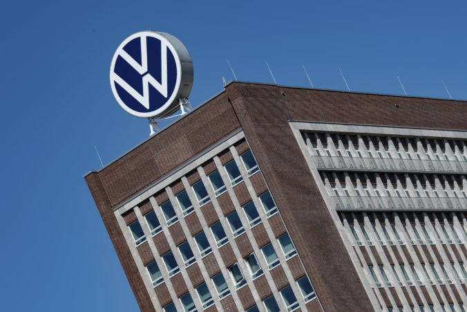 germany_earns_volkswagen_49206 4b1b0662c7d546c79f8b1d031de64e1c 676x451