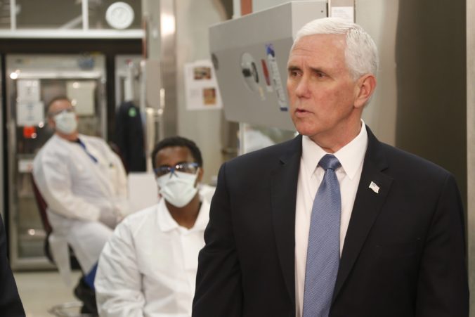 virus_outbreak_pence_mask_32984 bafbcf5fce7742ea9cf779845e458481 min 676x451