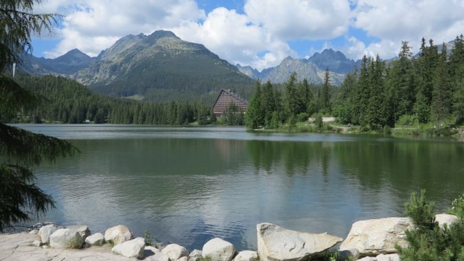 pleso 282656_1920 676x380