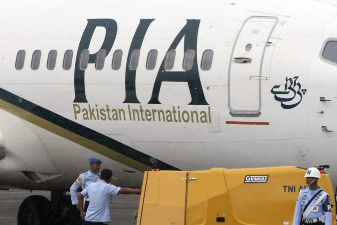 pakistan_plane_crash_68387 ea327b8eb2c042b5b933ca4b0f889e04 676x451