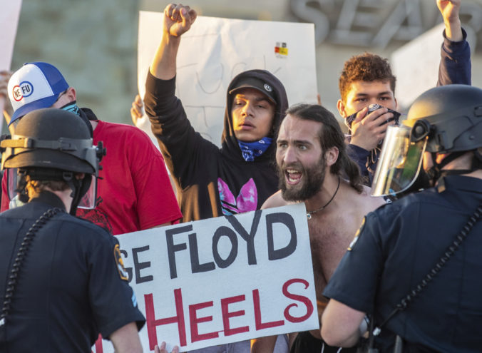 minneapolis_police_death_protests_nebraska_44269 918afe045b2743e79025725c22ebc37e 1 676x495