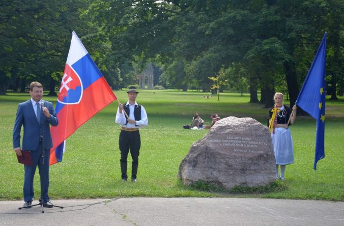 stretnutie pri zakladnom kameni pamatnika slovenskeho vystahovalectva v bratislavskom sade janka krala 676x444