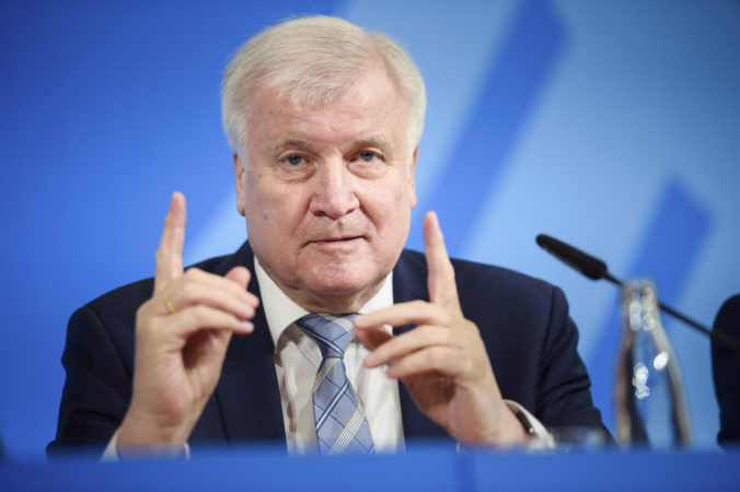 horst seehofer 676x450