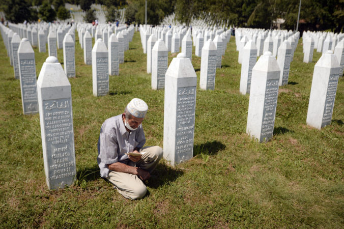 bosnia_srebrenica_anniversary_36750 010d966254ac493db20961ae5fde9501 676x450