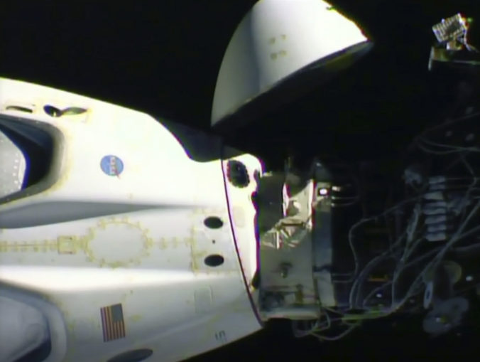 spacex_astronauts_return_78927 cd3472236d1546eea2717178b41b2ee4 676x509