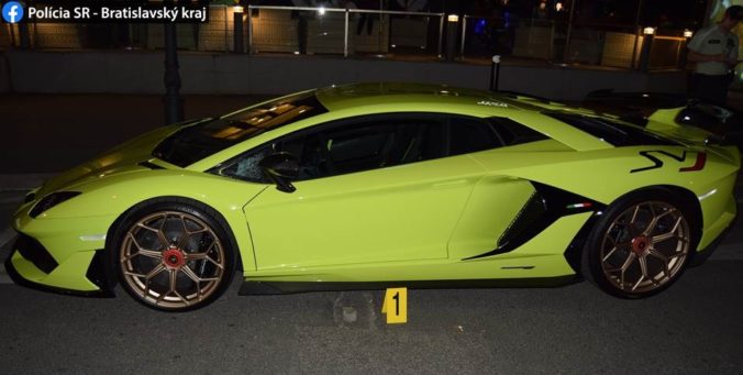 lamborghini aventador bratislava rozbite okna 676x341