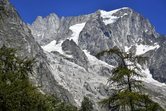 italy_melting_glacier_87029 27aa8d62d4a94ecd92b551f4b48e525e 676x451