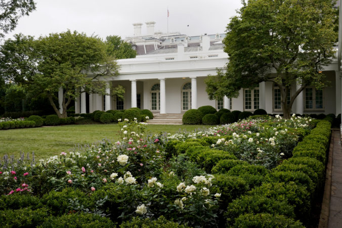 white_house_rose_garden_renovation_34522 c563938d41d3486db59211bf8a781f75 676x451