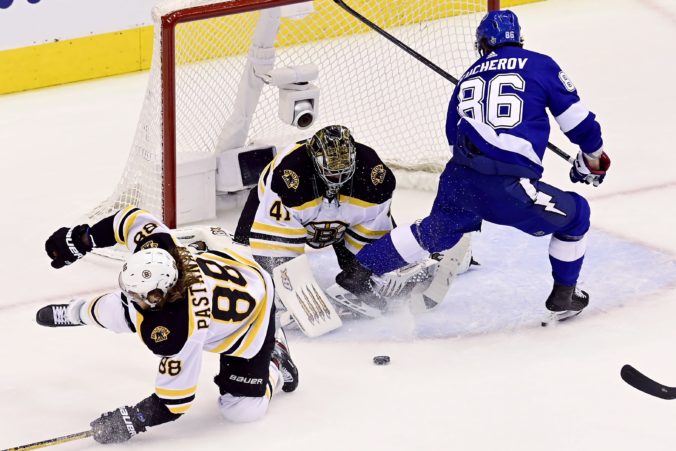 bruins_lightning_hockey_20883 cc21412b458047e986478accf7a92348 min 676x451