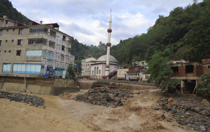 turkey_floods_73547 ba2ab55a43034c9cb15c358009fe9954 676x426