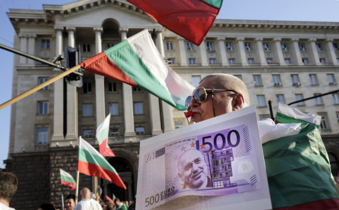 bulgaria_anti government_protest_21880 8462d2c5533a4a659adc4b4d99991e00 676x419