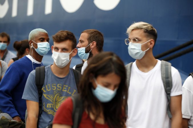 virus_outbreak_greece_tourism_10999 6bef9690cf5d4652bc4105023fb4fdfe 676x451