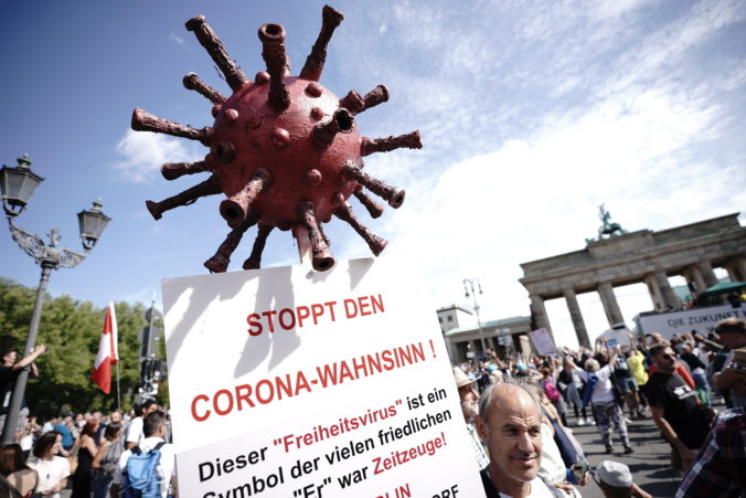 virus_outbreak_germany_protests_41215 5f480e3b82a74780b418b1c82f603369 676x451