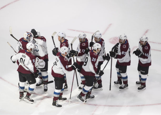 avalanche_stars_hockey_98074 95211c5b53e84a459e81a07ac29881a4 676x482