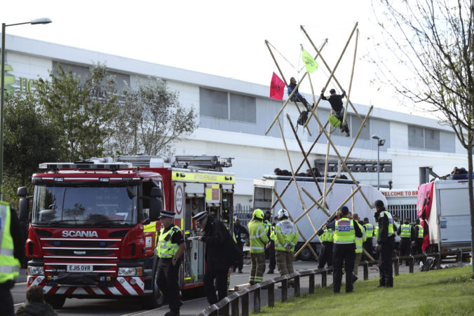 britain_extinction_rebellion_07176 dc8e7321595f4cf2ab5ba1f6bef6da09 676x451