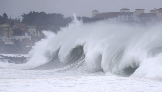 south_korea_typhoon_95923 6c4218314a184abcaea3d18d66ac7b90 676x385