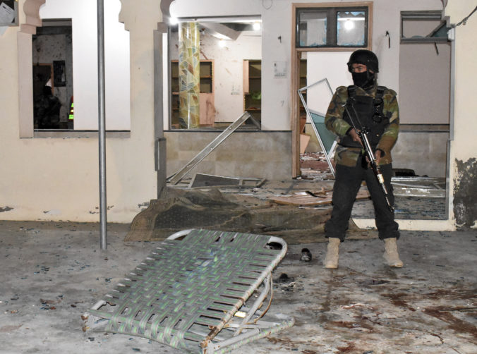 pakistan_mosque_bombing_22155 276d45ce9fb545c0ac1430590de3e536 676x502