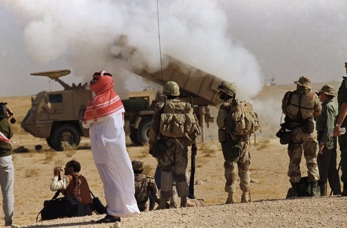 mideast_gulf_war_analysis 166214e9d96546698158d07c5c9c323f 676x445