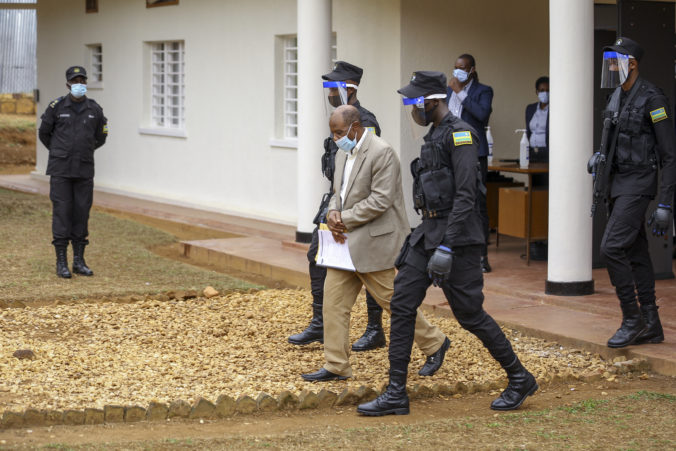 rwanda_hotel_rwanda_arrest_97709 3e26a4aa7bba4c22bcf67400d9bc18c7 676x451