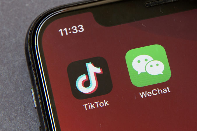 wechat_tiktok_banned_24612 6c78c363005441bd9f14c1331dd95b80 676x451