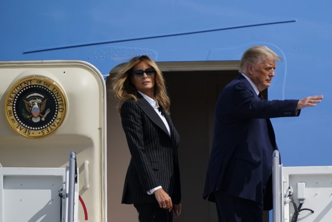 donald trump melania trump 676x451