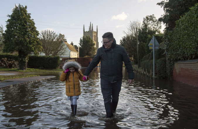 britain_stormy_weather_74754 251c374266c7486688033d50ec7c19bf 676x441