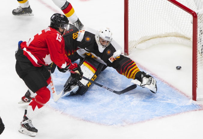 world_juniors_germany_canada_hockey_49471 d36ffec25fad4fdaa1d4704c905c0698 676x462