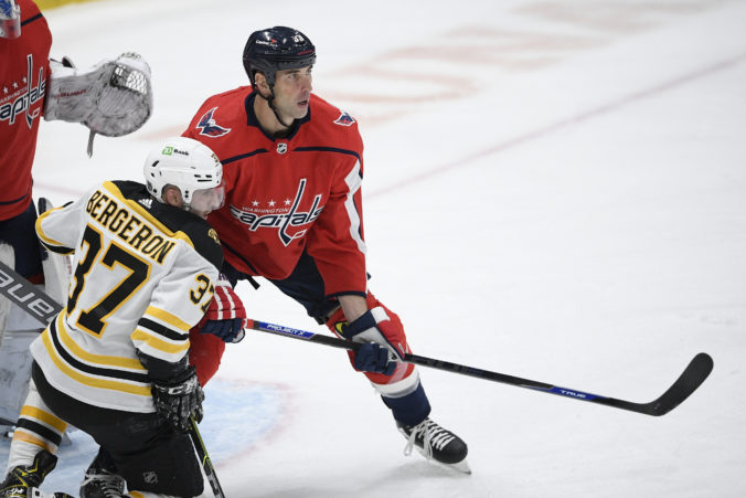 bruins_capitals_hockey_91817 943ab727d10149ed97df879b384ec84b 676x451