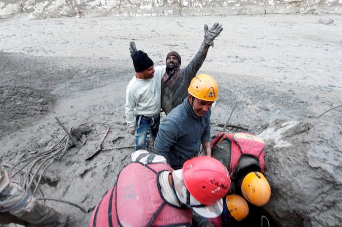 india_glacier_flooding_27274 863f648c642c456799ef1550060024f8 676x450