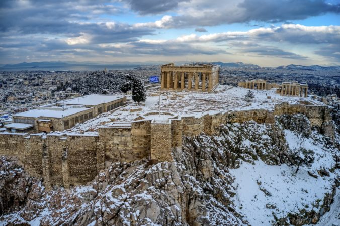 aptopix_greece_weather_15022 577c924a56be426292f524c01a19147e 676x450