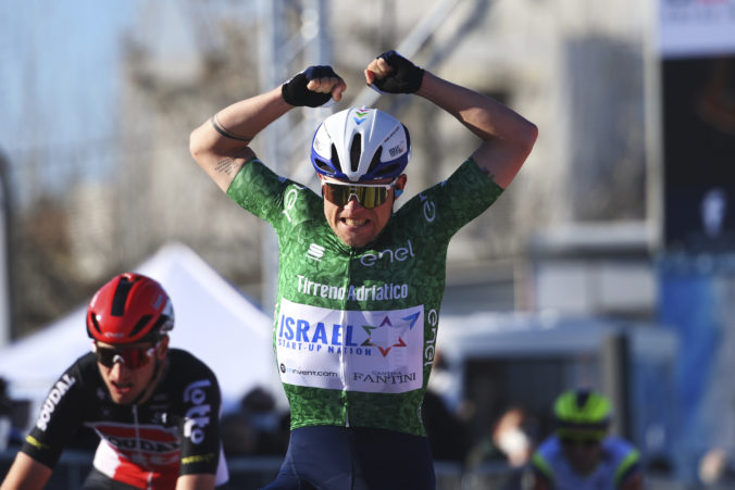 italy_cycling_tirreno_adriatico_72096 547224a174da49729d76a9422975647a 676x451