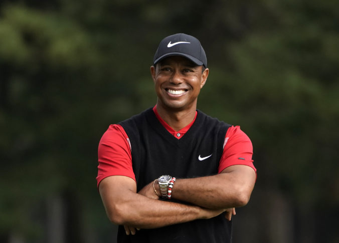 tiger_woods_crash_golf_03094 94b865fd93f6400480dee0b119690e74 676x486