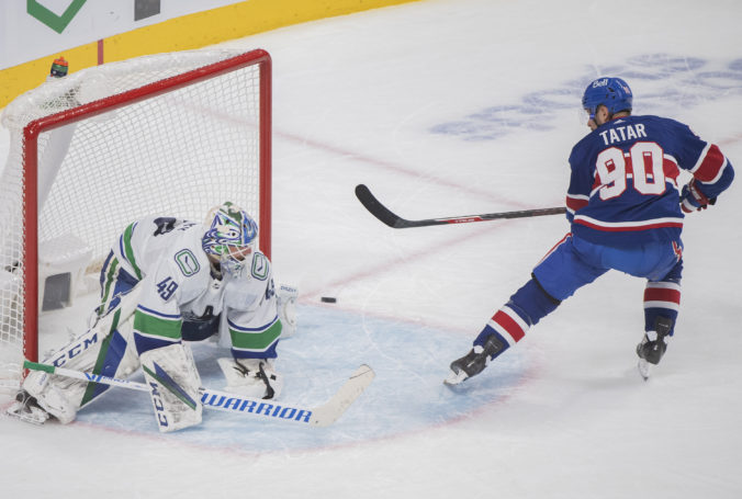 canucks_canadiens_hockey_30963 a6506ee9549b42b499e4b2150d0cbc51 676x455