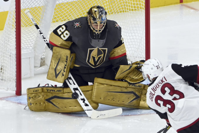 coyotes_golden_knights_hockey_44634 6b9f2e0c21cc4e87a3a124d2250e7aae 676x450