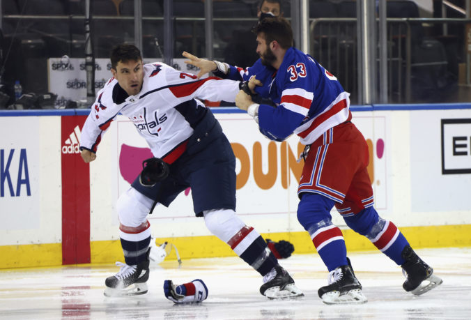 capitals_rangers_hockey_01550 b481bb51244a43edb2402188f700fd55 676x459