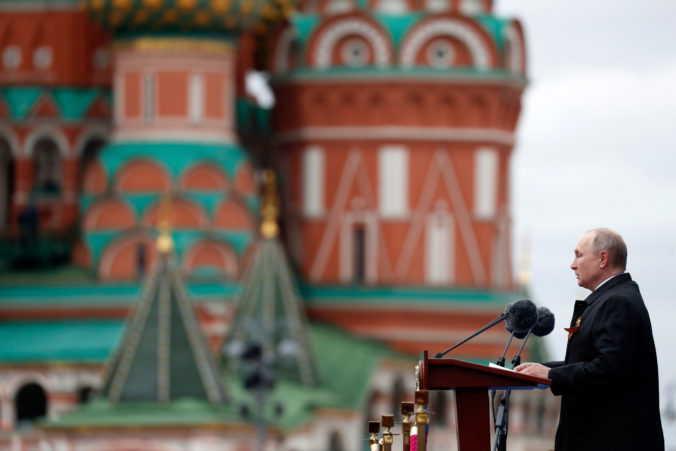 russia_red_square_parade_08124 bc24c40312124463bbaed6a071776476 676x451