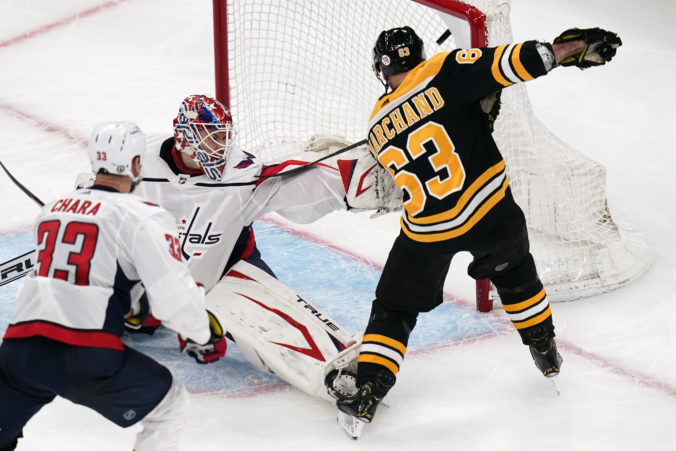 capitals_bruins_hockey_13467 435063e618c14c49bae08e5bab402adc 676x451