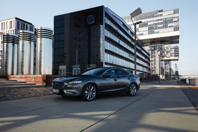 new_mazda6_still_sdn_07 676x451