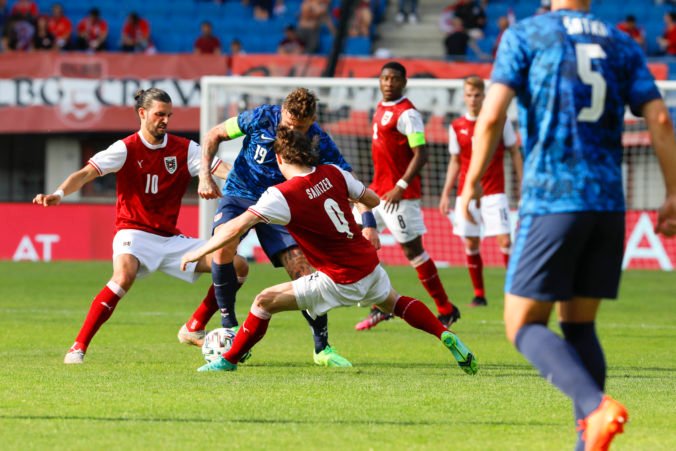 austria_slovakia_soccer_11210 474b4d6138ac4243ab7d7d4a03da4b38 676x451