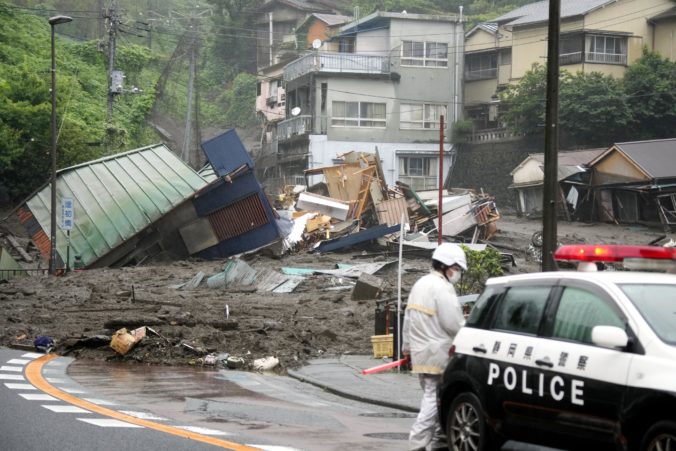 japan_mudslide_72574 abbbde1597404a7fa9deda4f7fc93ce6 676x451