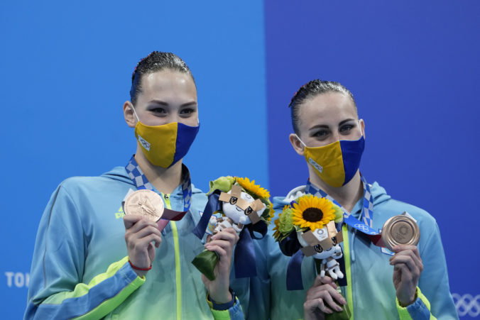 tokyo_olympics_artistic_swimming_51710 fb50e45b53c4477bb2b5f32887008646 676x451