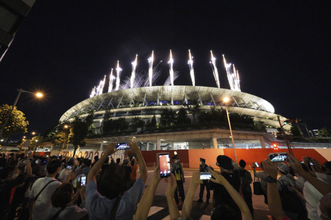 tokyo_olympics_closing_ceremony_crowds_52600 0fa2d370c7f7498d9ac84ba09add0773 676x451