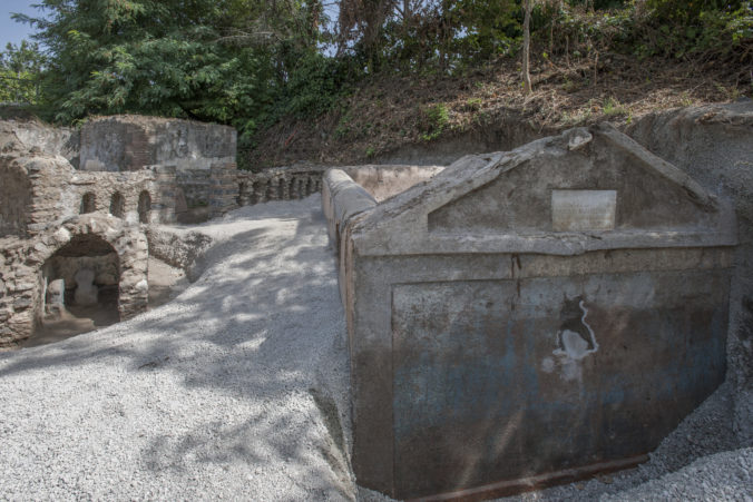 italy_pompeii_discovery_23002 615df942f49a4be1b6edbc01d37aa853 676x451