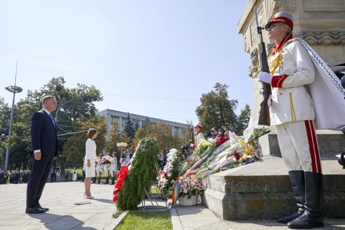 moldova_poland_national_day_74343 066d540d46ee4ada93a3667174ff1340 676x451