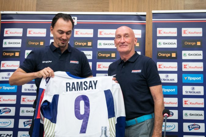 generalny manazer miroslav satan a hlavny trener slovenskej hokejovej reprezentacie craig ramsay 676x451