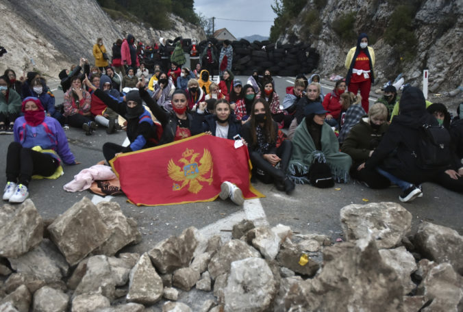 montenegro_tensions_church_71805 ab3ac8c1014a49f88bcbbc2621da19c0 676x456