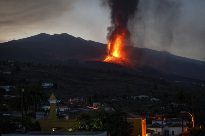 spain_volcano_23763 84865740b71046dc8e30608a9d9cd98b 676x451