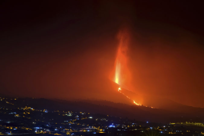 spain_volcano_34235 ba8e0bd51db147959615f0c99a958354 676x451