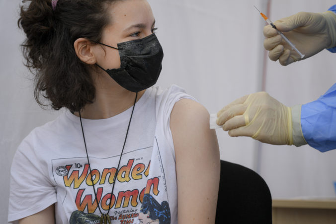 virus_outbreak_romania_teenagers_vaccination_36050 d623c070440641c98c358c927dd7273d 676x451